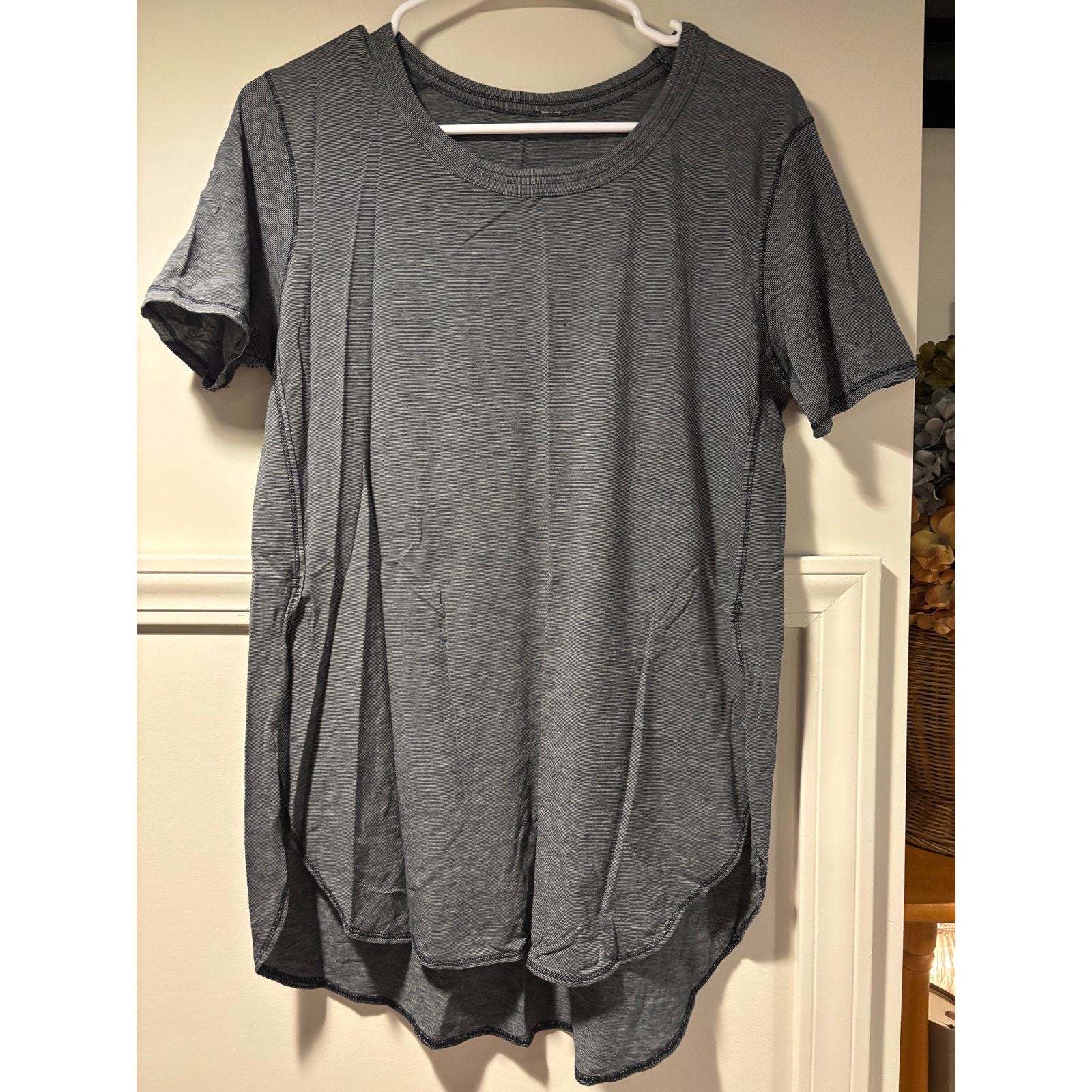 Lululemon Om Tee Heathered Stripe Size 10